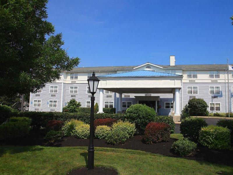 Holiday Inn Express - Plymouth By Ihg Exterior photo